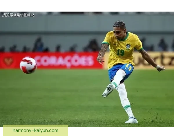 拉菲尼亚本赛季表现稳健，跻身世界顶级边锋行列